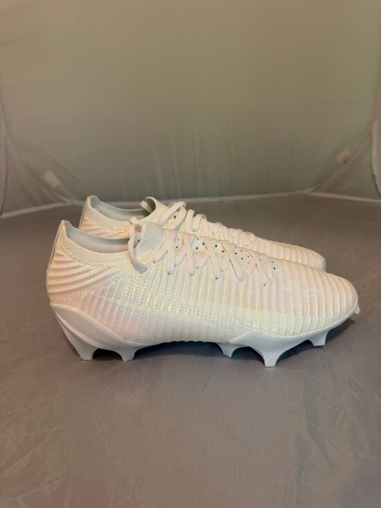 Under Armour Blur Pro triple white football cleats size 8.5 3028220 100 main image 6